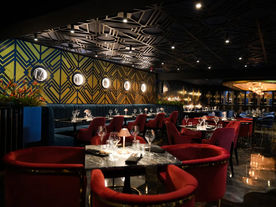 Minoa Restaurant & Lounge