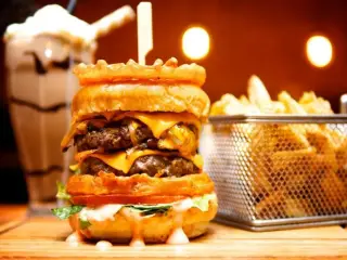 Farm Fresh Burgers & Shakes